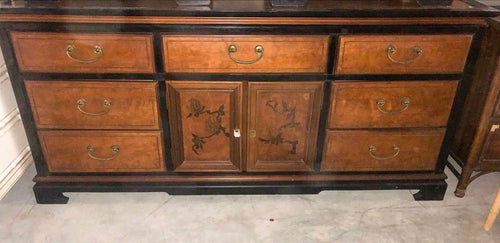 Ming foot Dresser with door